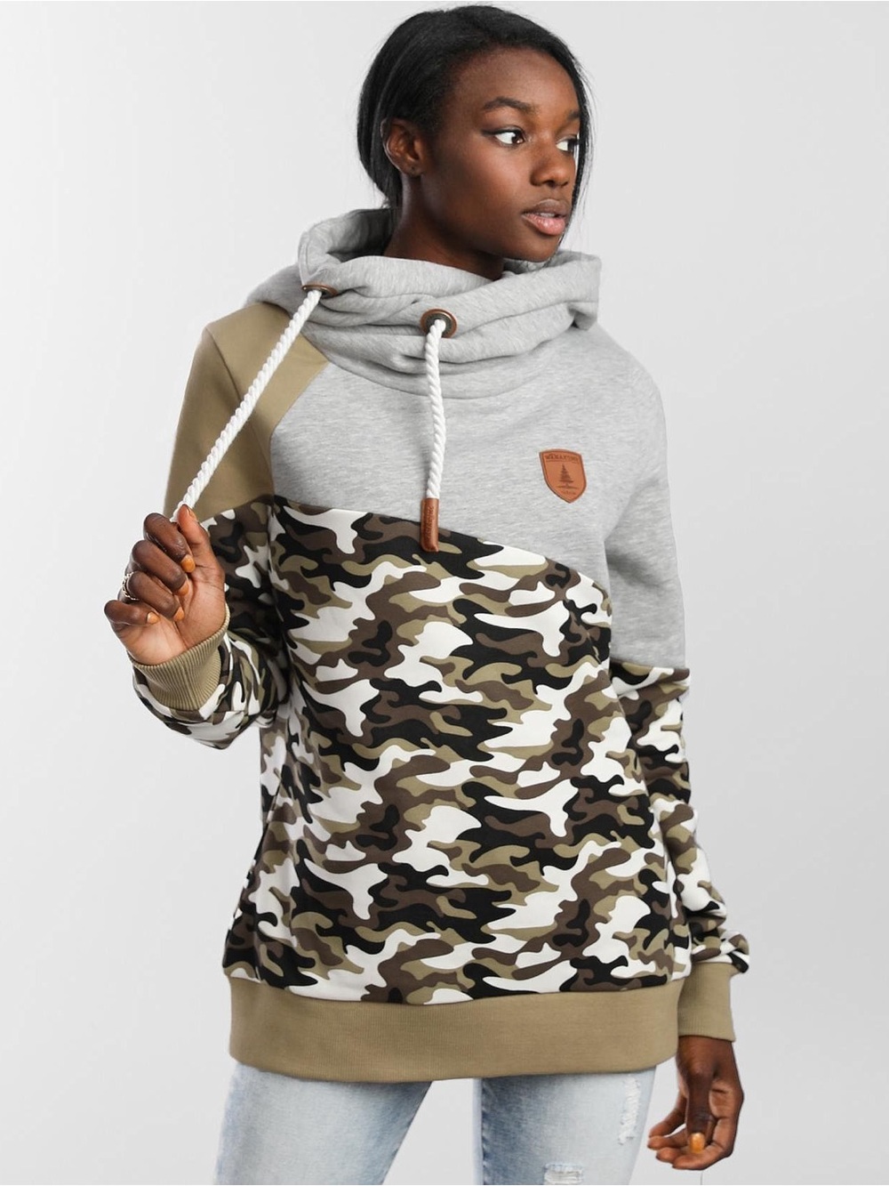 Wanakome Reyene Hooded Sweatshirt